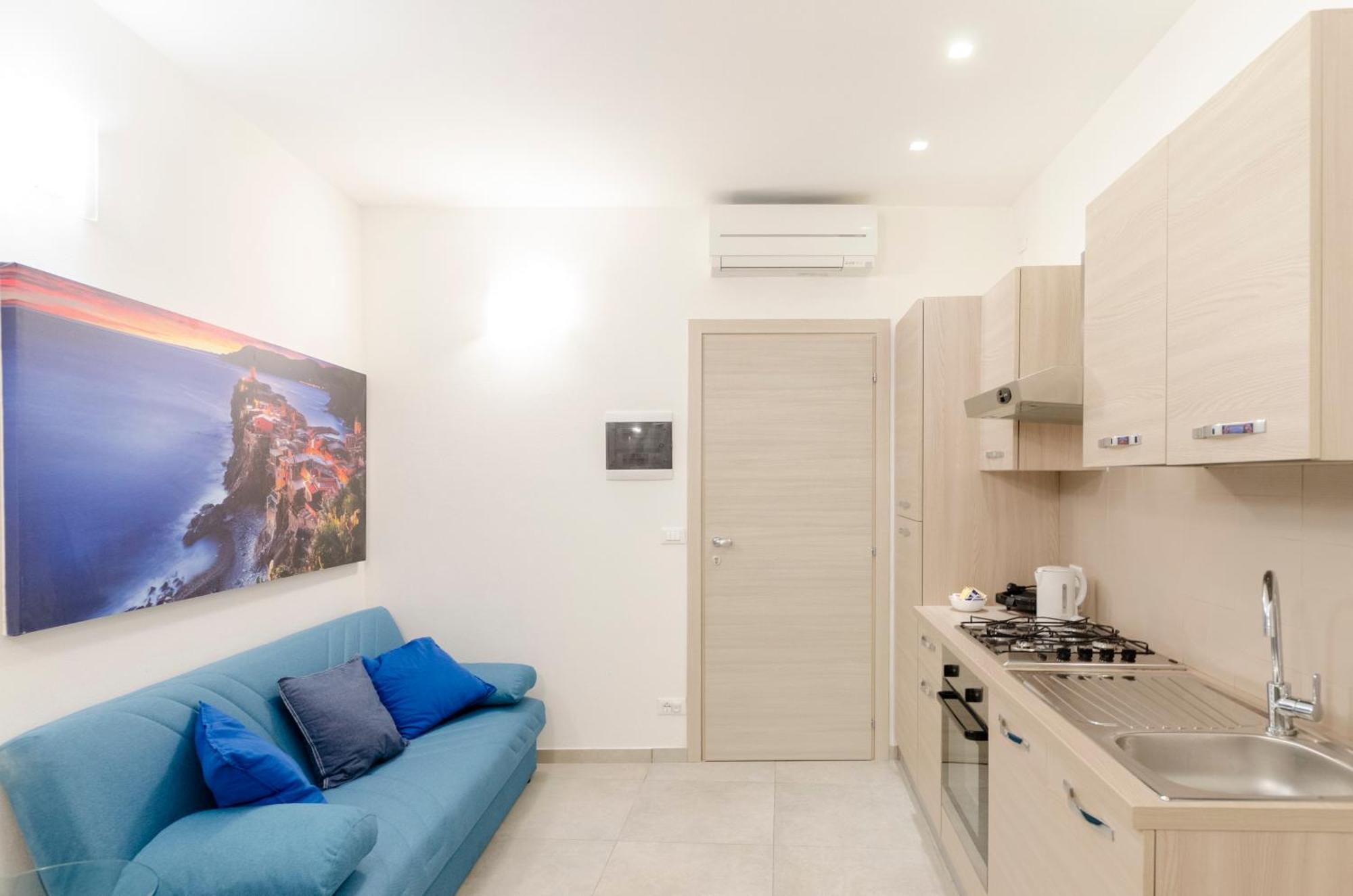 Alla Casa Rosa Al Mare, Central Seafront Stay With Free Private Garage, Air Conditionig, Wi-Fi, Ideal Choice For A Relaxing And Exciting Coastal Escape Rapallo Exterior photo